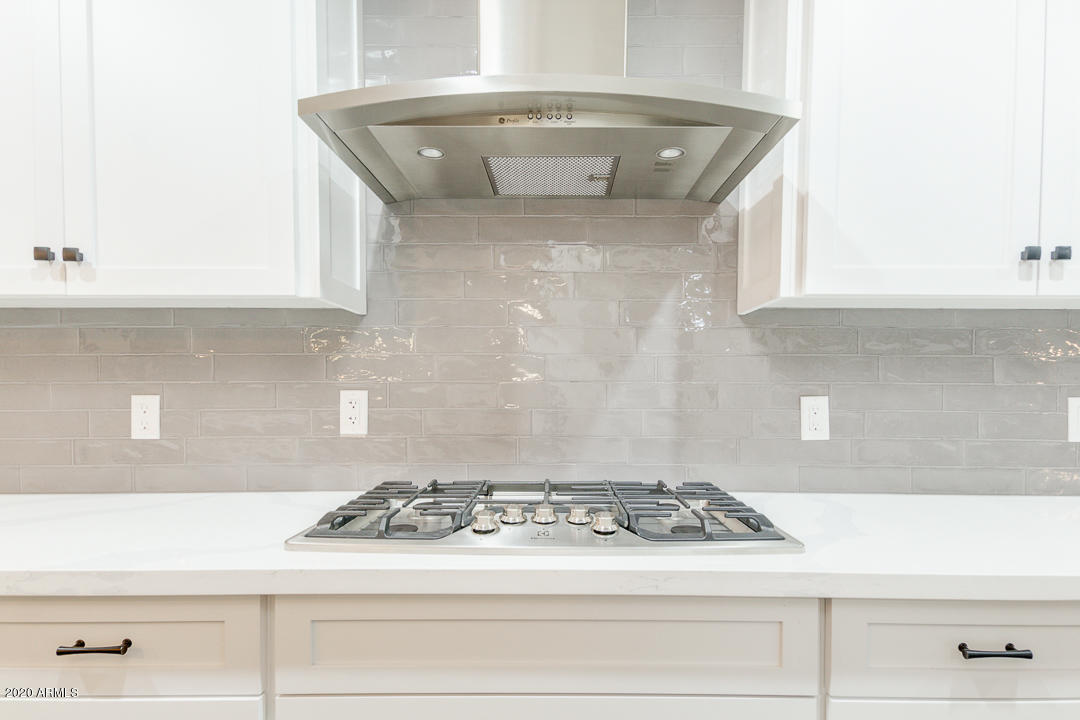 5323 North 6th Street Phoenix, AZ 85012 - Photo 16 of 48 New Stovetop