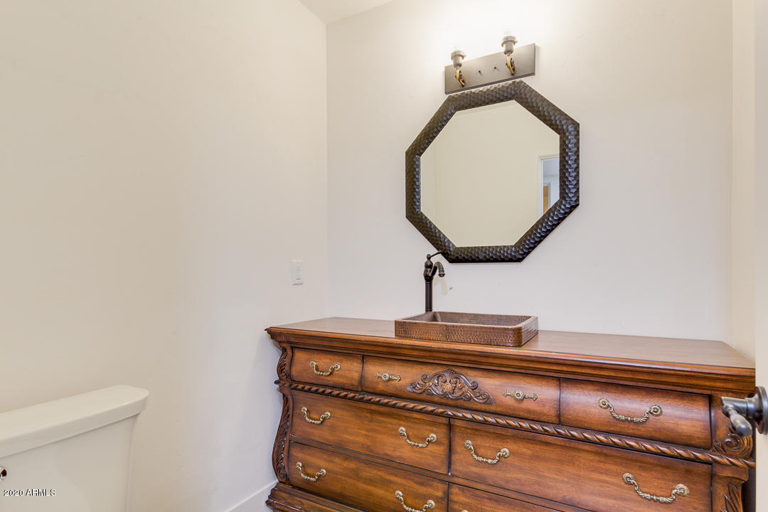5323 North 6th Street Phoenix, AZ 85012 - Photo 23 of 48 Hall Bath