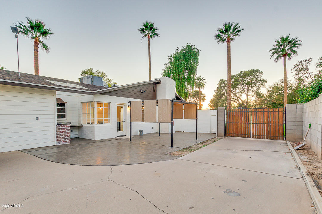 5323 North 6th Street Phoenix, AZ 85012 - Photo 45 of 48 RV Gate
