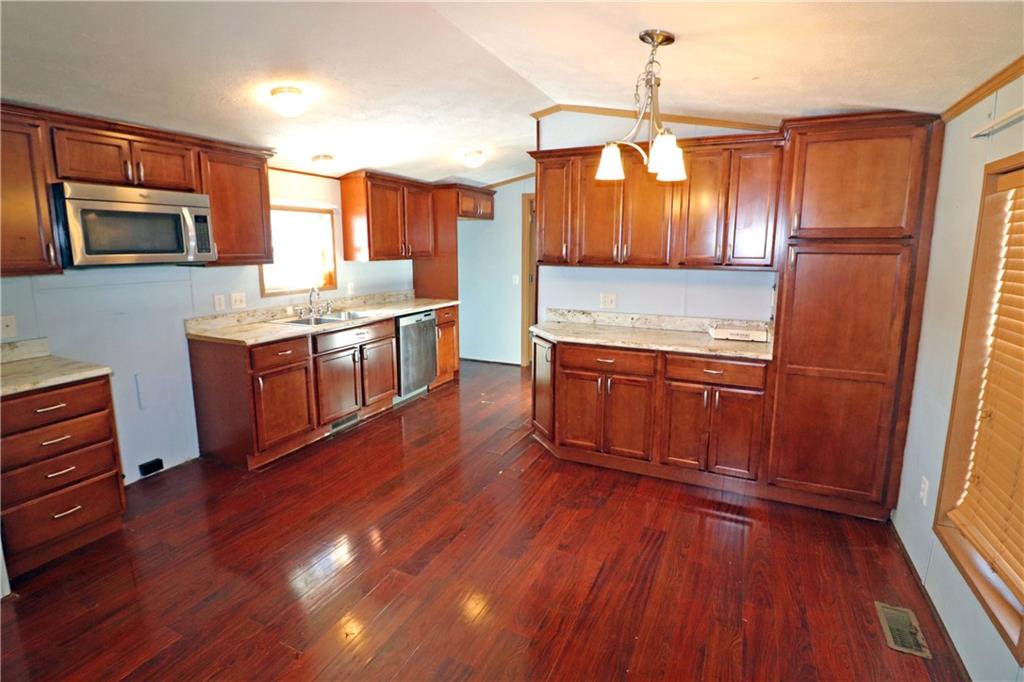 211 Brown Street Derry, PA 15627 - Photo 3 of 14