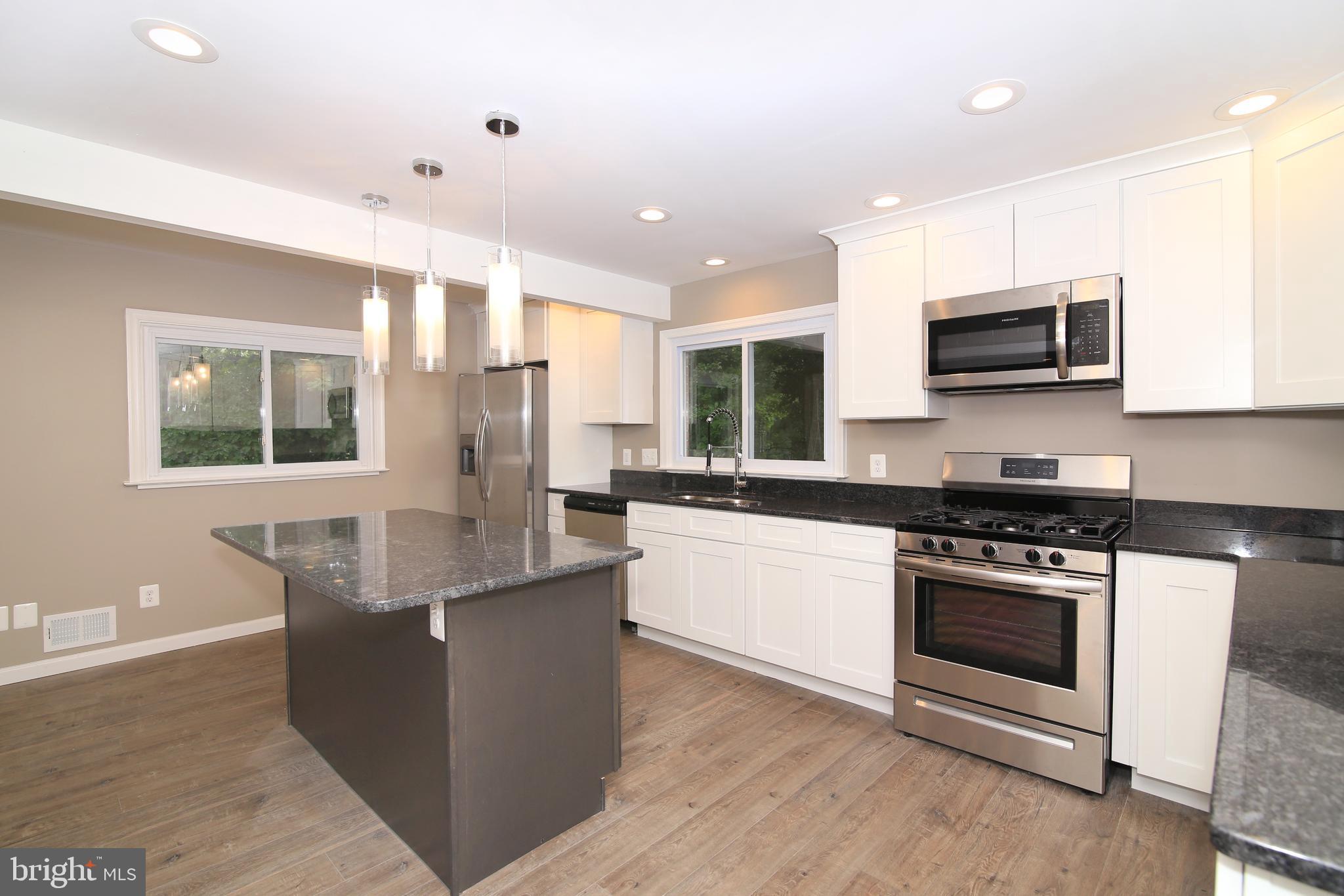 5535 Belfast Place Springfield, VA 22151 - Photo 12 of 41 Gourmet Kitchen with Stainless Steel Appliances