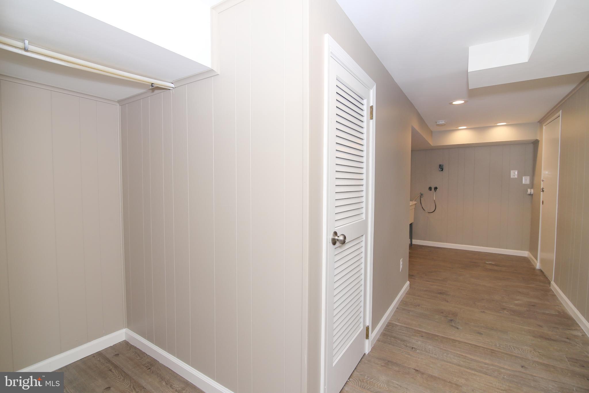 5535 Belfast Place Springfield, VA 22151 - Photo 34 of 41 Laundry Room