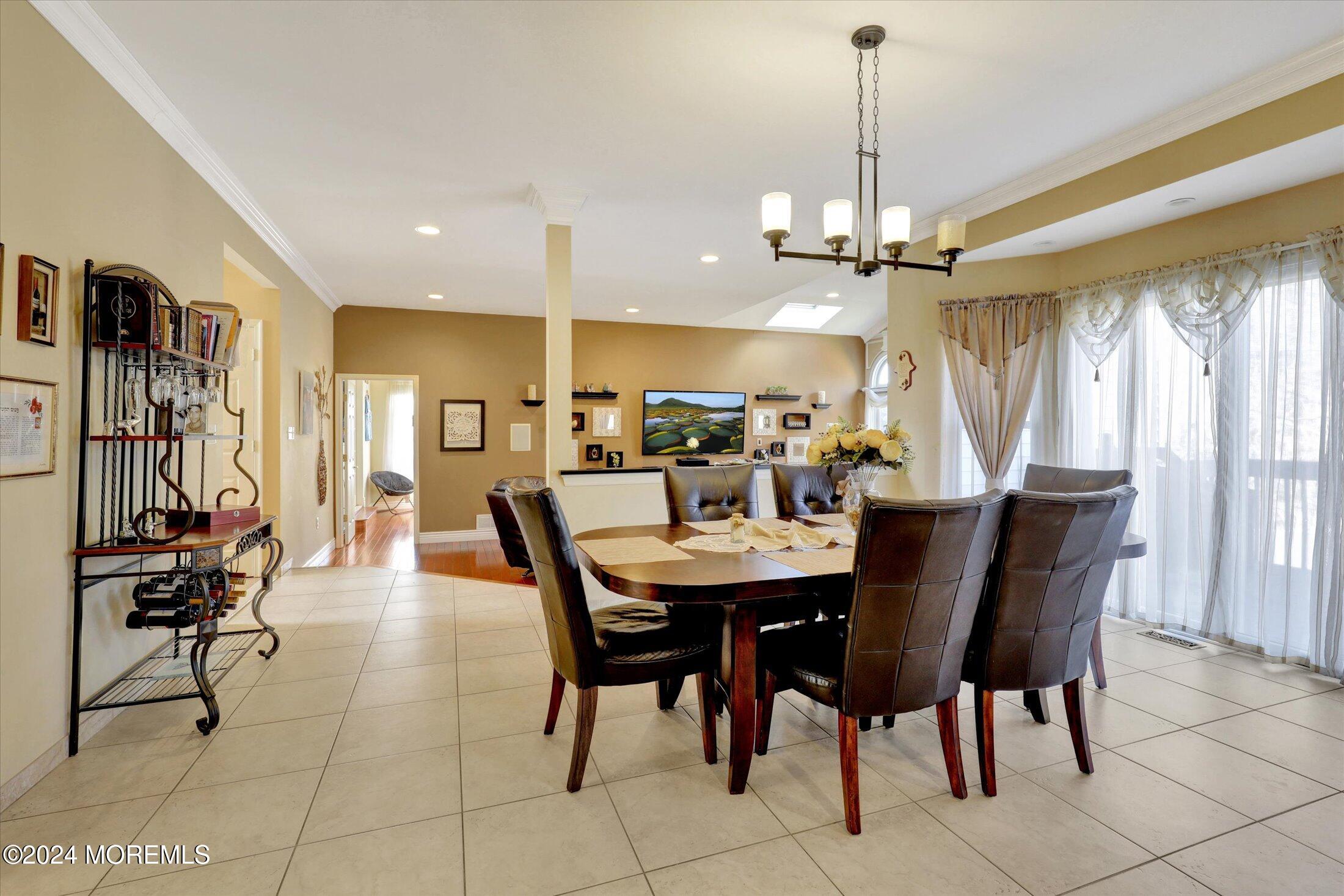 60 Bloomfield Road Manalapan, NJ 07726 - Photo 22 of 49 20-Breakfast Area