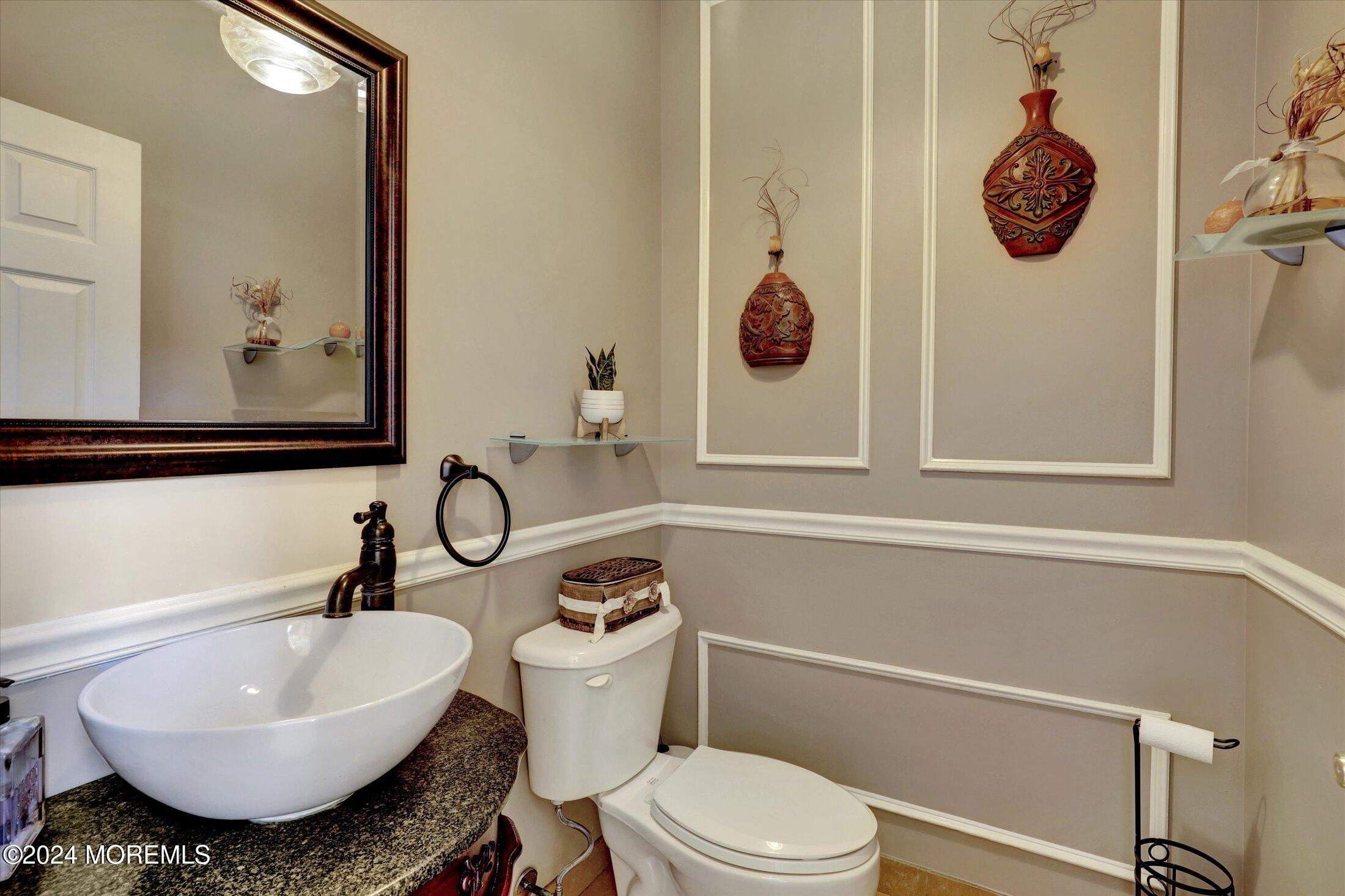 60 Bloomfield Road Manalapan, NJ 07726 - Photo 24 of 49 27-Half Bath