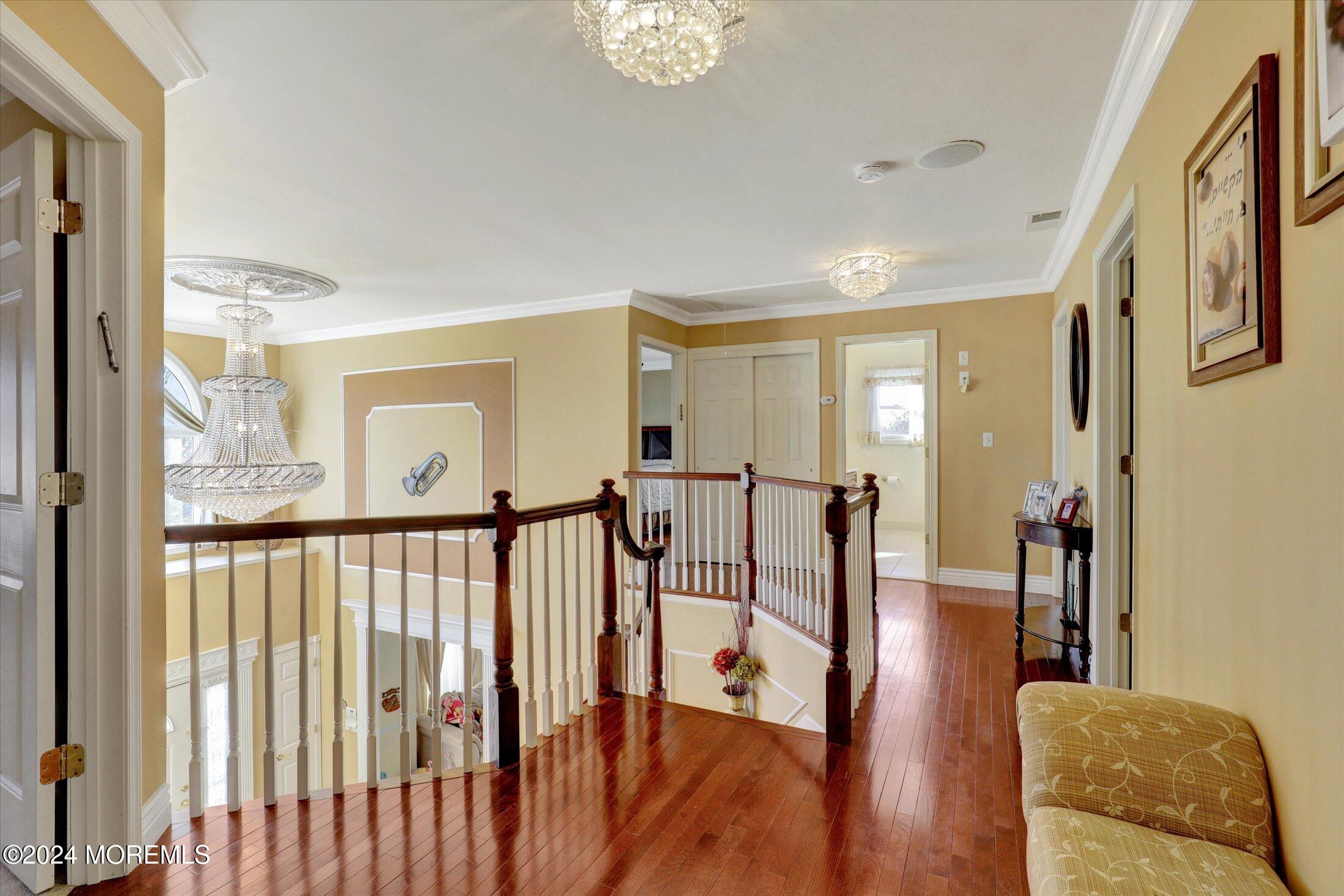 60 Bloomfield Road Manalapan, NJ 07726 - Photo 26 of 49 31-Upper Hallway