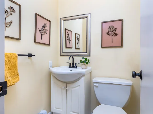 $390,000 | 1686 Herrity Lane, Ionia, MI 48846