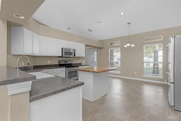 $2,100 | 1484 Longbranch Drive, Cantonment, FL 32533