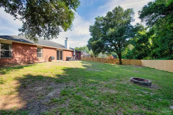 $2,100 | 1484 Longbranch Drive, Cantonment, FL 32533