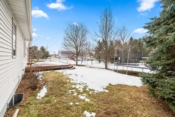 $275,000 | 493 Salem Drive, Jonesville, MI 49250