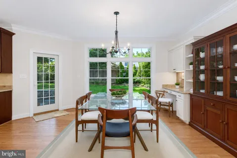 $2,100,000 | 5601 Vernon Place, Bethesda, MD 20817