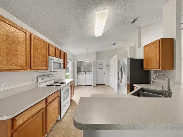 $325,000 | 342 Dahoon Holly Drive, Daytona Beach, FL 32117