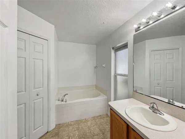 $325,000 | 342 Dahoon Holly Drive, Daytona Beach, FL 32117