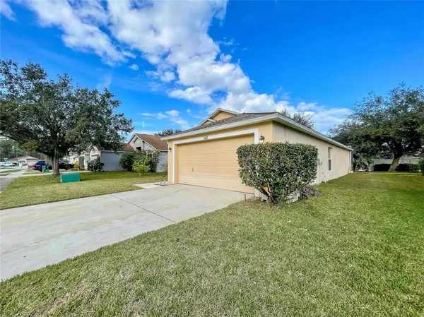 $325,000 | 342 Dahoon Holly Drive, Daytona Beach, FL 32117