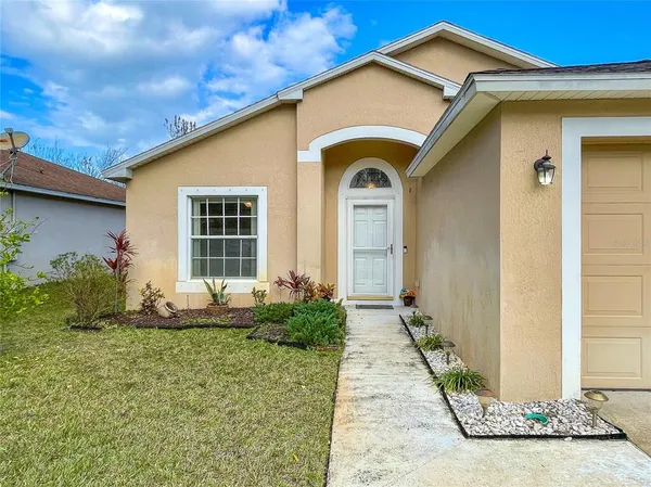 $325,000 | 342 Dahoon Holly Drive, Daytona Beach, FL 32117