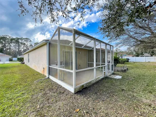 $325,000 | 342 Dahoon Holly Drive, Daytona Beach, FL 32117