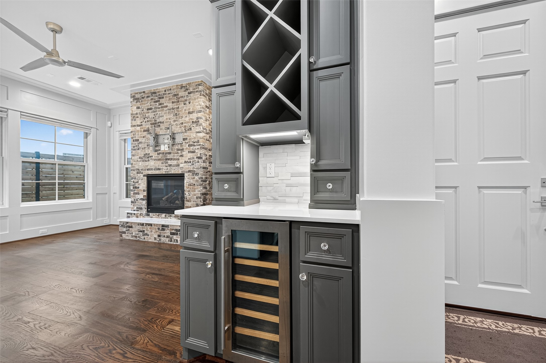 428 Marshall Street Houston, TX 77006 - Photo 5 of 36