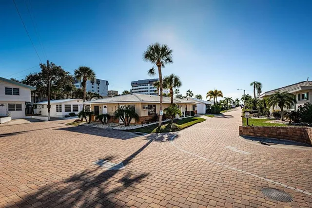 $8,370 | 6020 Midnight Pass Road, Unit 40, Sarasota, FL 34242