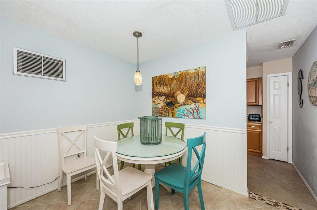 6020 Midnight Pass Road, Unit 40 Sarasota, FL 34242 - Photo 5 of 24