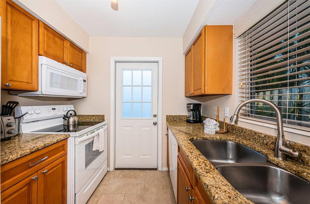 6020 Midnight Pass Road, Unit 40 Sarasota, FL 34242 - Photo 7 of 24