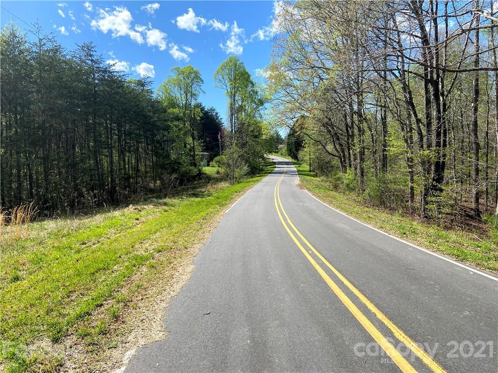 2075 Lail Road Glen Alpine, NC 28655 - Photo 3 of 5 Gallery Image 3