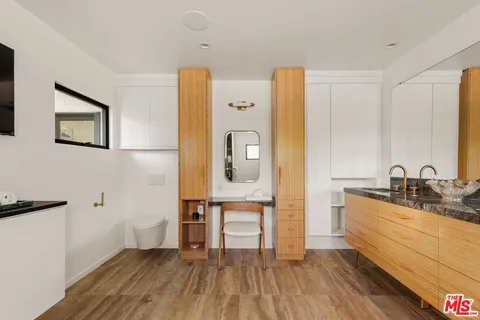 $4,595,000 | 803 Country Club Drive, Ojai, CA 93023