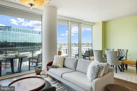$2,750,000 | 601 Wharf Street Southwest, Unit 402, Washington, DC 20024