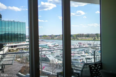 $2,750,000 | 601 Wharf Street Southwest, Unit 402, Washington, DC 20024