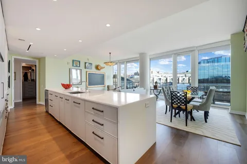 $2,750,000 | 601 Wharf Street Southwest, Unit 402, Washington, DC 20024