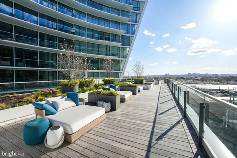 $2,750,000 | 601 Wharf Street Southwest, Unit 402, Washington, DC 20024