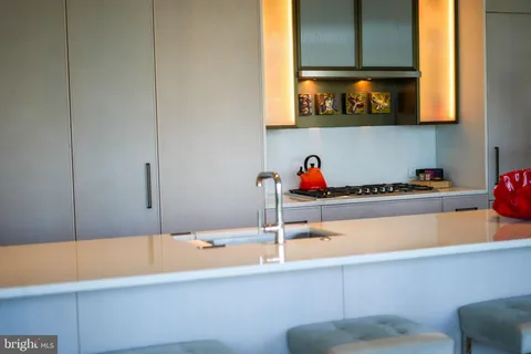 $2,750,000 | 601 Wharf Street Southwest, Unit 402, Washington, DC 20024