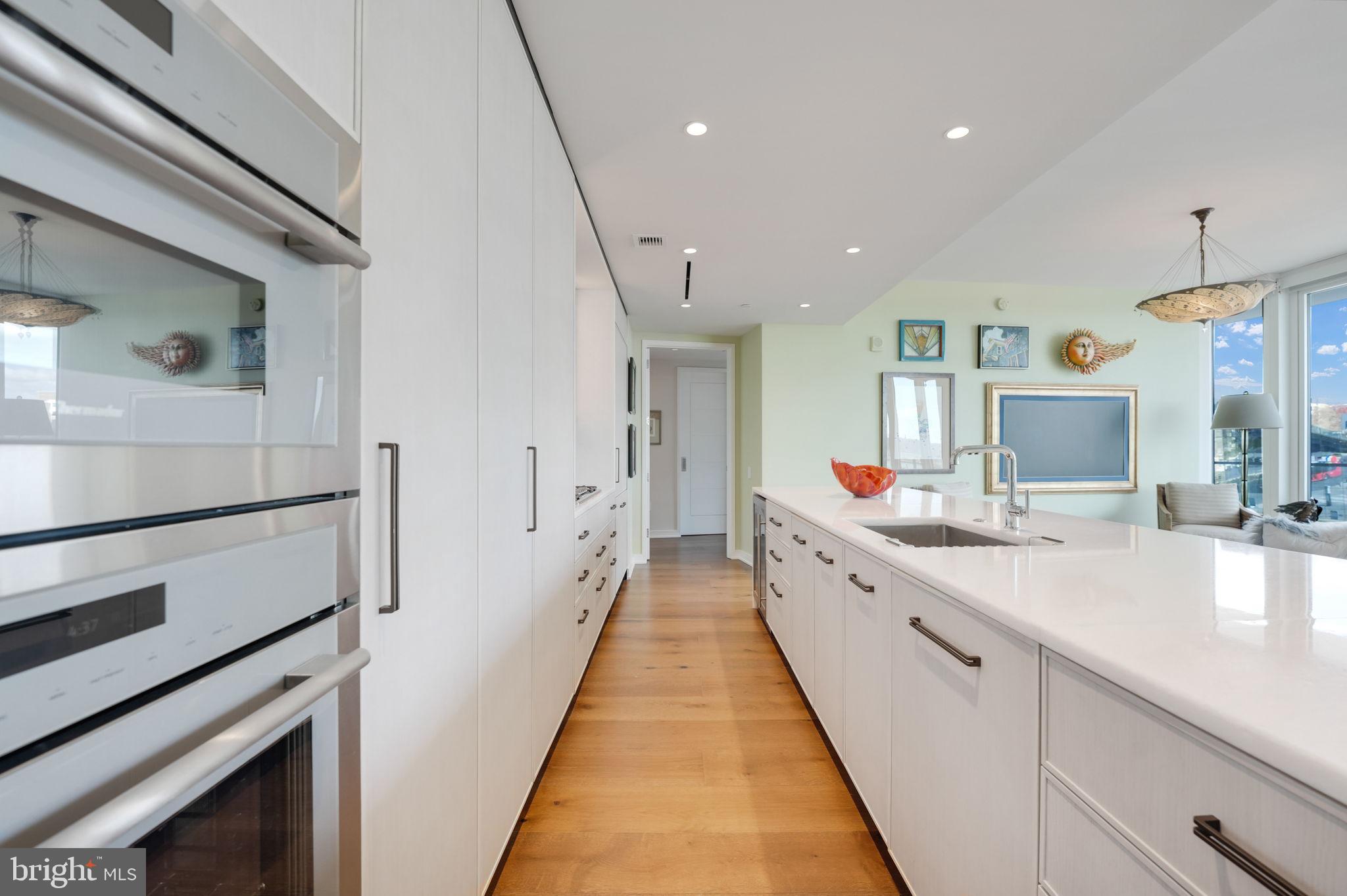 601 Wharf Street Southwest, Unit 402 Washington, DC 20024 - Photo 10 of 67 Gorgeous custom kitchen with island