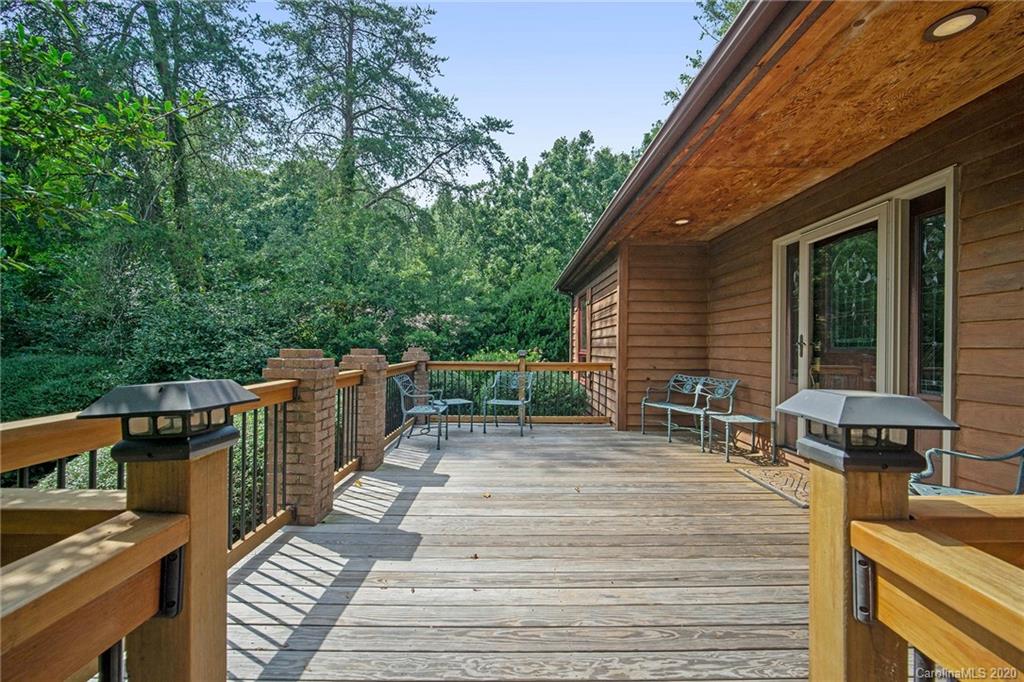 21526 Sandy Cove Road Cornelius, NC 28031 - Photo 2 of 33 Gallery Image 2