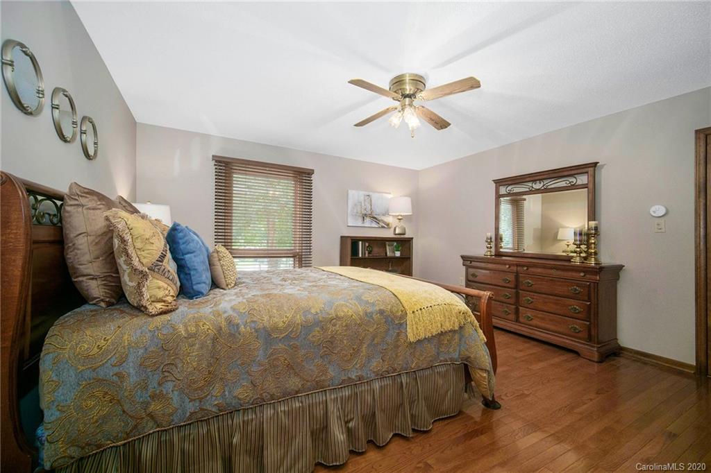 21526 Sandy Cove Road Cornelius, NC 28031 - Photo 18 of 33 Gallery Image 18