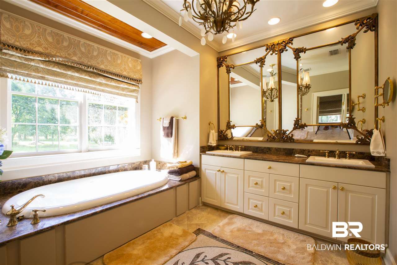 16848 Ferry Rd Circle Fairhope, AL 36532 - Photo 19 of 48