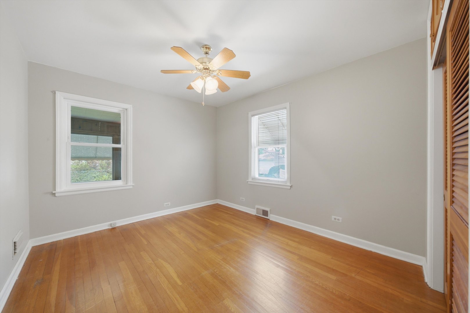 2416 2nd Avenue North Riverside, IL 60546 - Photo 15 of 33