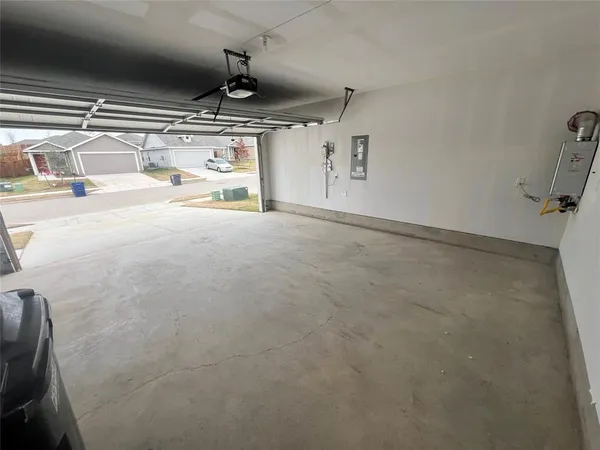 $1,950 | 9012 Red Fox Trail, McKinney, TX 75071