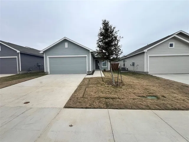 $2,050 | 9012 Red Fox Trail, McKinney, TX 75071