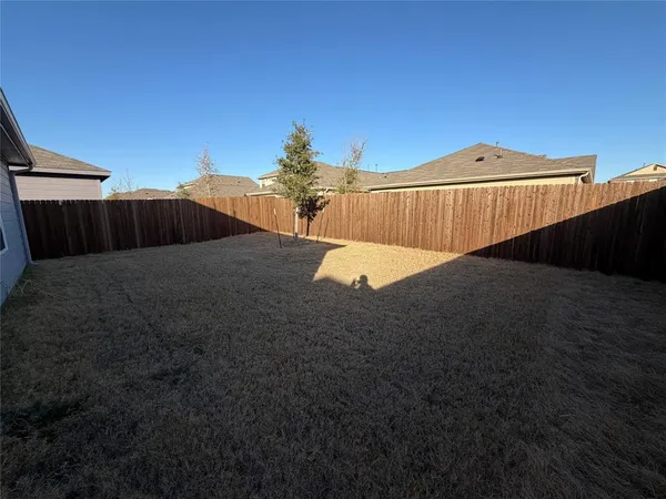 $1,950 | 9012 Red Fox Trail, McKinney, TX 75071