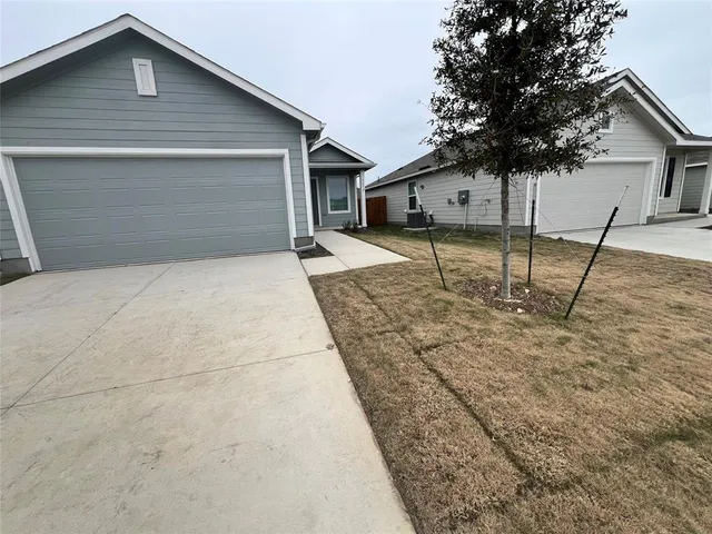 $2,050 | 9012 Red Fox Trail, McKinney, TX 75071