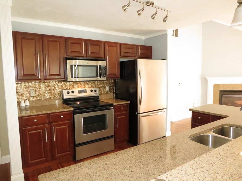10 Ryans Way Road, Unit 10 Rochdale, MA 01542 - Photo 3 of 20 Gallery Image 3