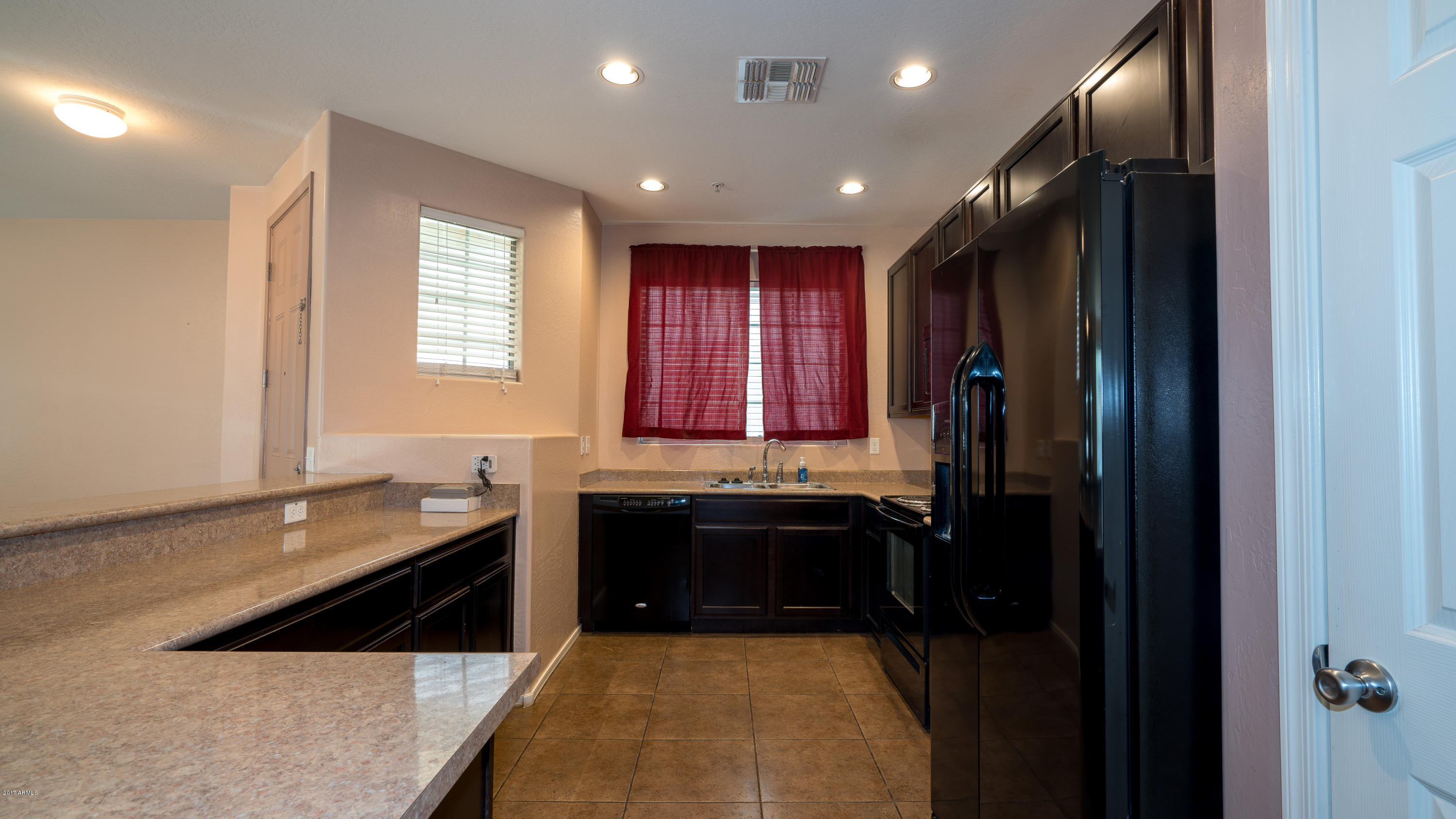 1250 South Rialto, Unit 24 Mesa, AZ 85209 - Photo 8 of 32 Lot-4