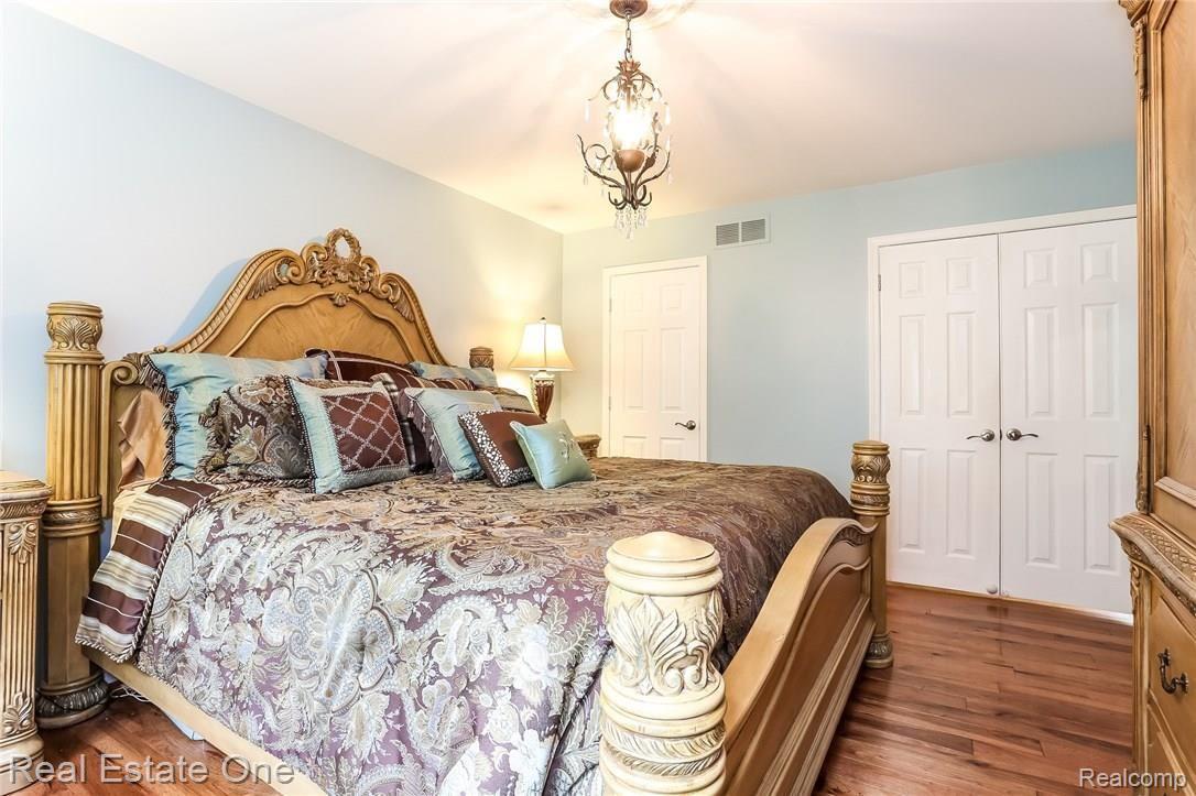 42374 Cherry Hill Road Novi, MI 48375 - Photo 14 of 40 017-Master_Bedroom-5925789-medium.jpg