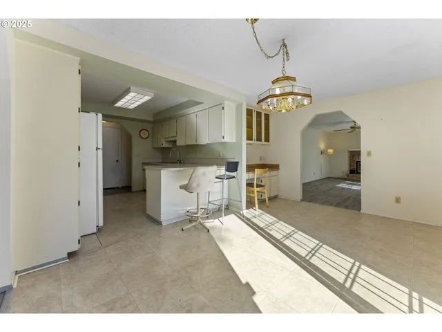 $455,000 | 820 Northeast Cochran Avenue, Gresham, OR 97030