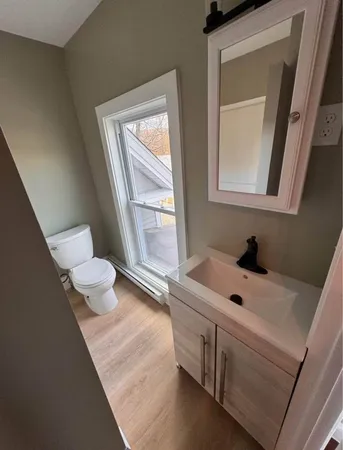 $680,000 | 123 East Main Street, Bradford, NH 03221