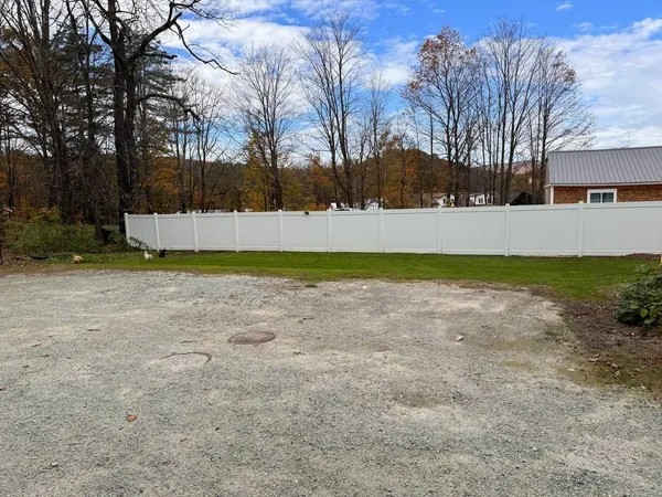 $680,000 | 123 East Main Street, Bradford, NH 03221