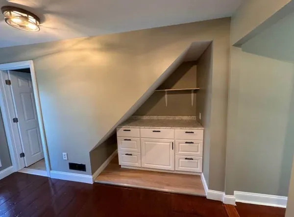 $680,000 | 123 East Main Street, Bradford, NH 03221