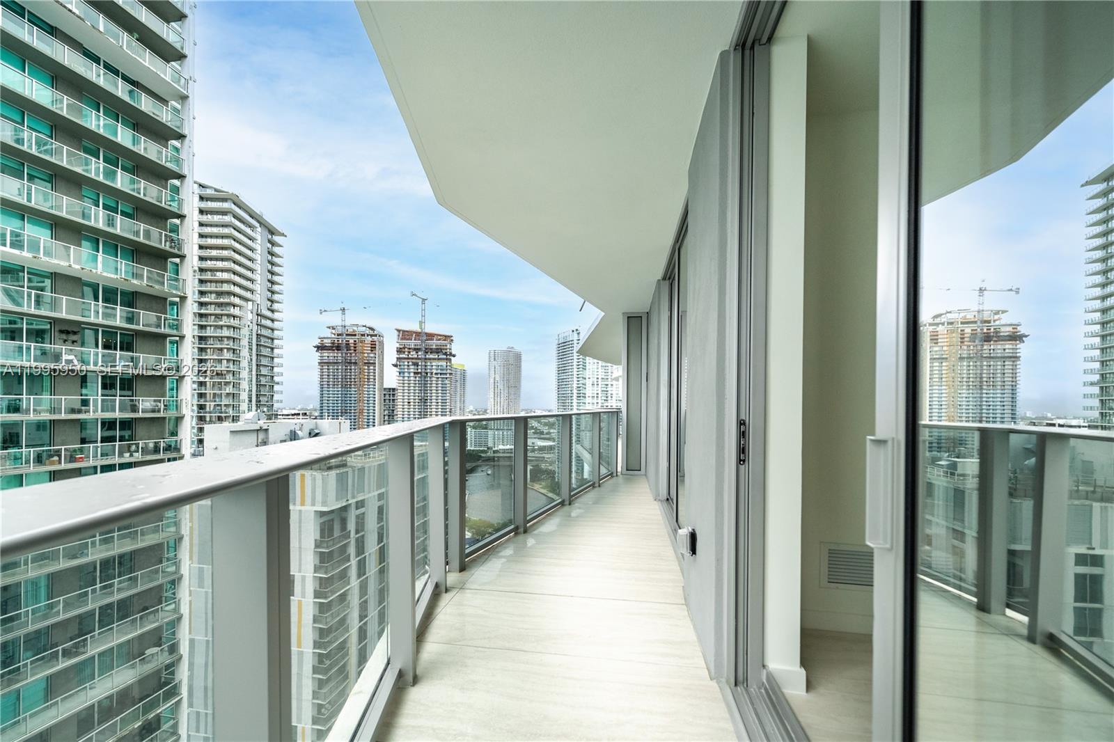 77 Southeast 5th Street, Unit 2908 Miami, FL 33131 - Photo 71 of 73