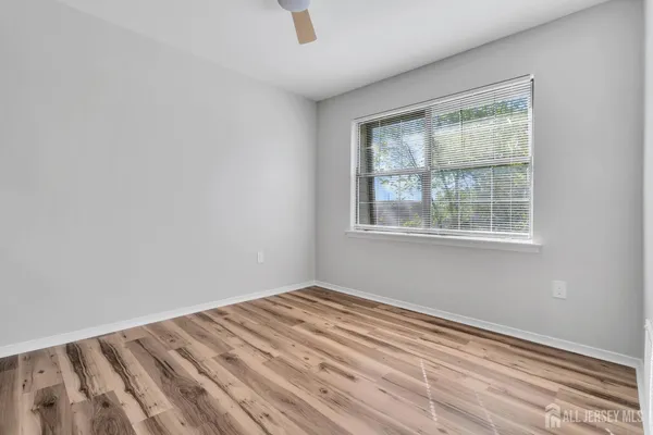 $2,500 | 812 Green Hollow Drive, Iselin, NJ 08830