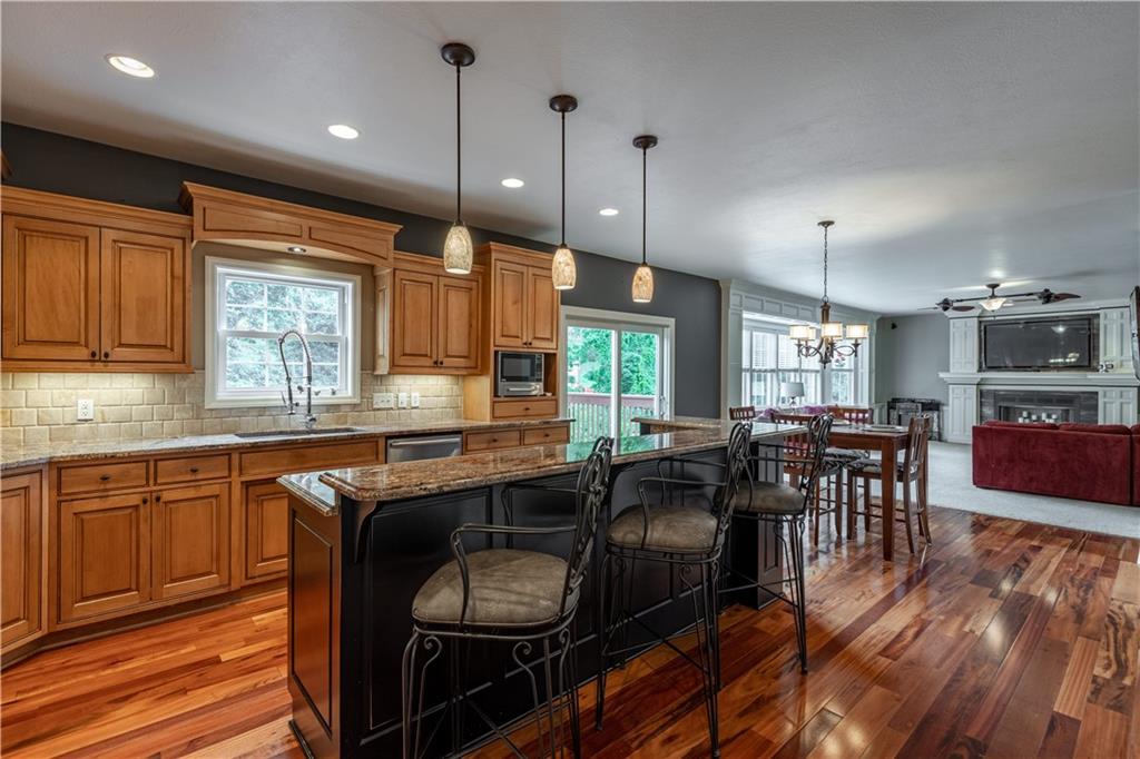 219 McCombs Road Venetia, PA 15367 - Photo 12 of 25 Gallery Image 12