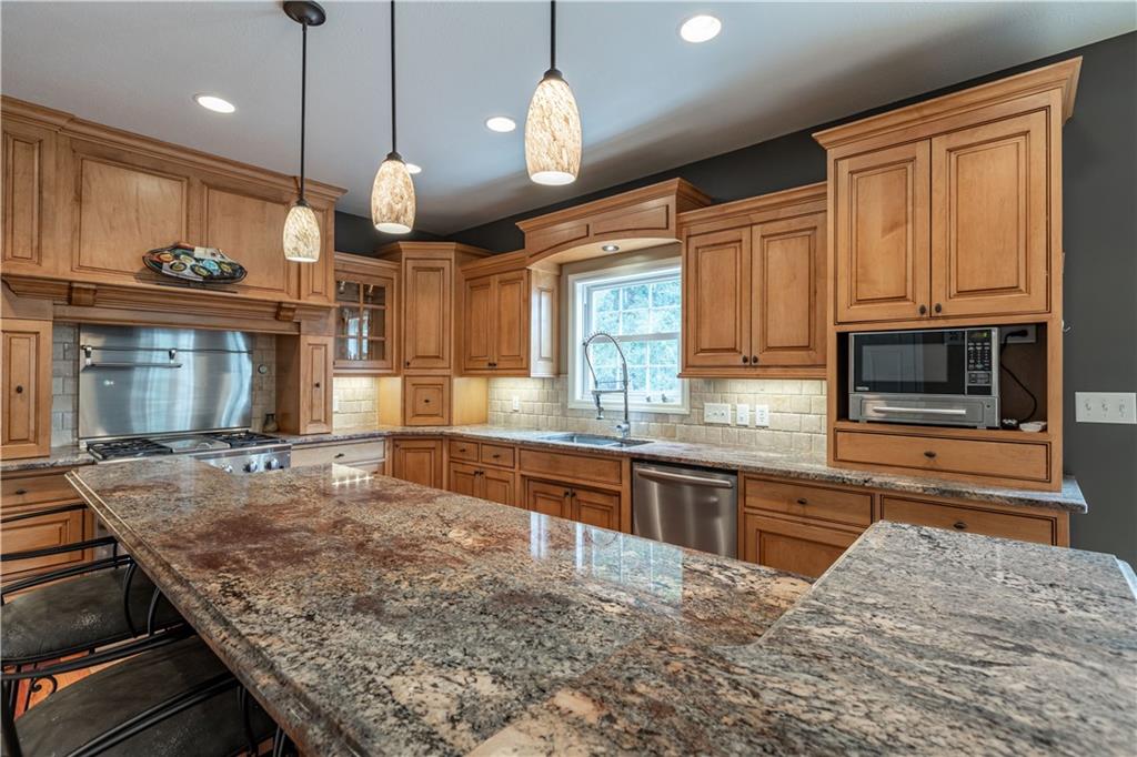219 McCombs Road Venetia, PA 15367 - Photo 15 of 25 Gallery Image 15